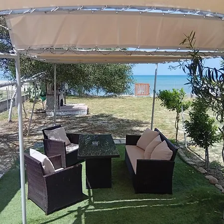 Vasilikis Sea House 펜션