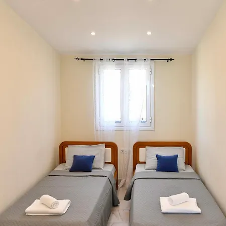 Vasiliki'S Sea House - Beachfront Bliss In Corfu