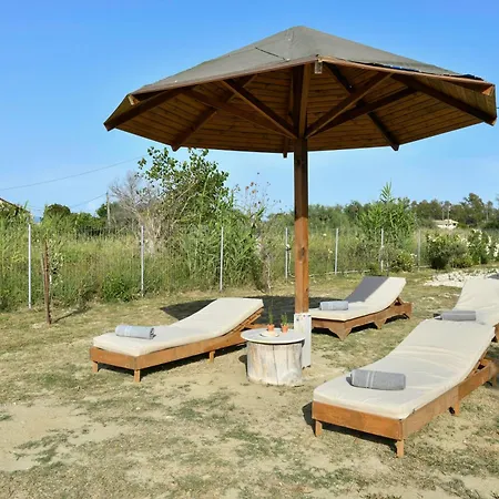 بيت للعطل Vasiliki'S Sea House - Beachfront Bliss In Corfu ليفكيمي