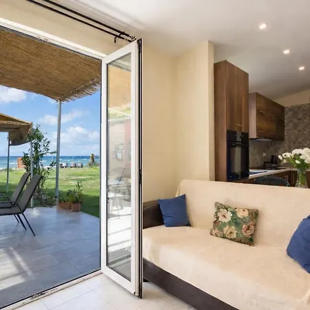 Beachfront Bliss In Corfu - Vasiliki'S Sea House Tatil Evi