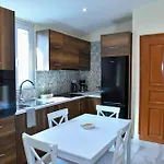 Beachfront Bliss In Corfu - Vasiliki's Sea House Ferienhaus