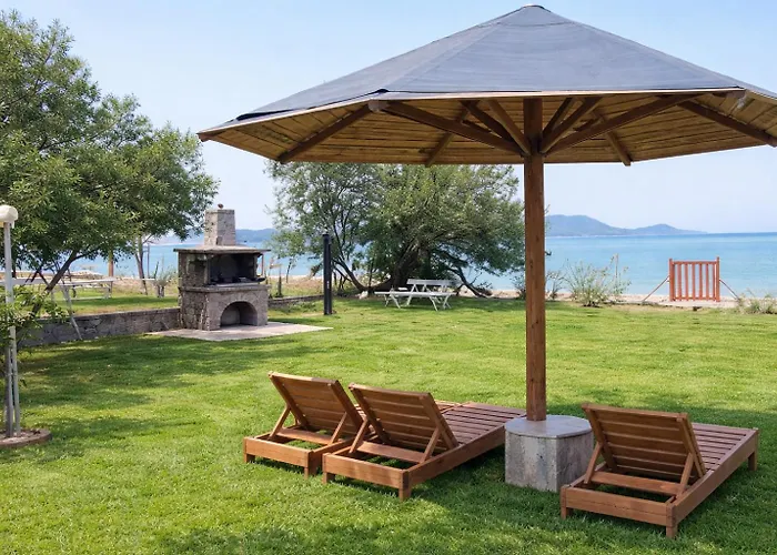 Beachfront Bliss In Corfu - Vasiliki's Sea House *